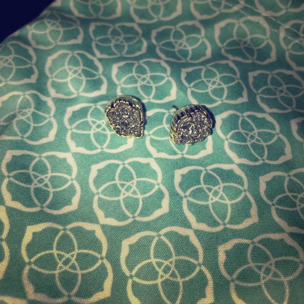 Kendra Scott studs